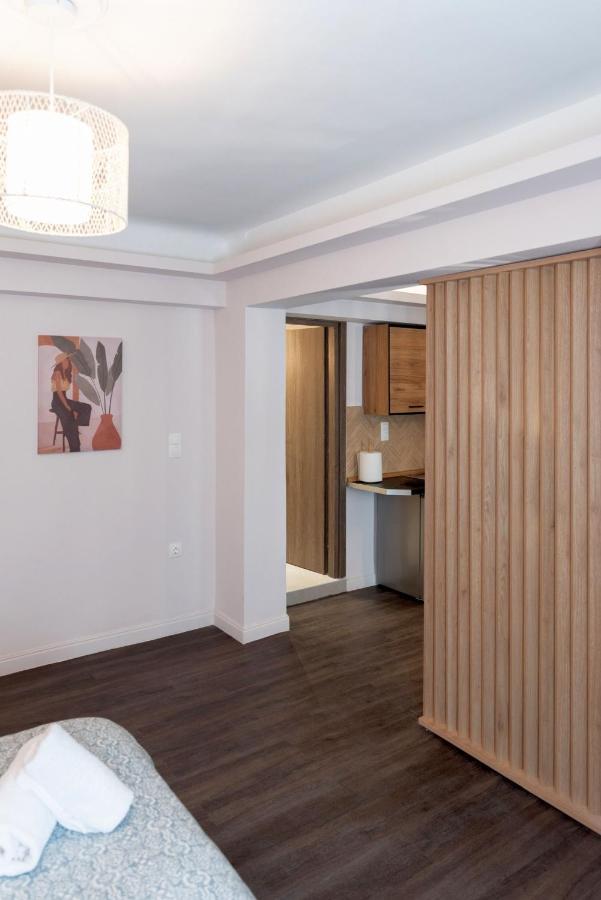 Niki Athens Suites - Cosy Suite In The Historical Center Of Atina Dış mekan fotoğraf